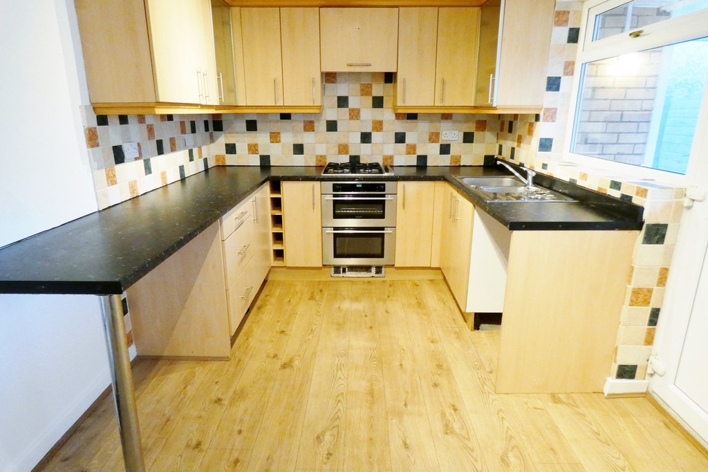 Broadwood Drive, Fulwood Easthams & Co