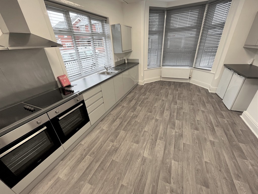 2 Holmfield Road, Fulwood Easthams & Co