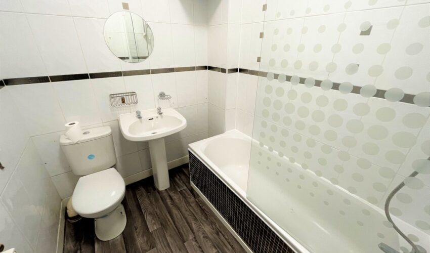 Clyde Street, Ashton-on-ribble, Preston Image 5