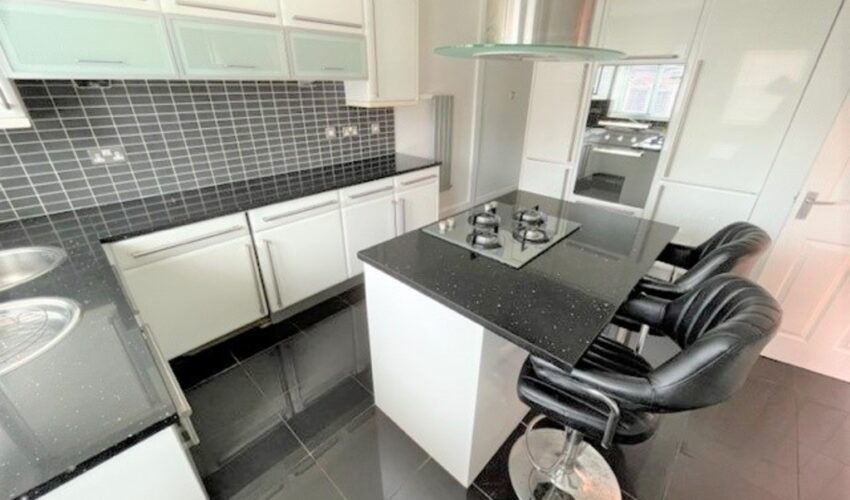 Tanglewood, Fulwood, Preston Image 4