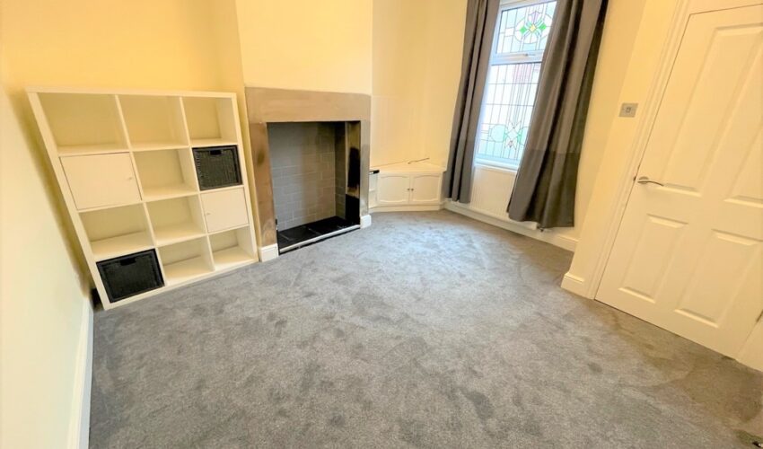 Wellington Street, Ashton Image 2