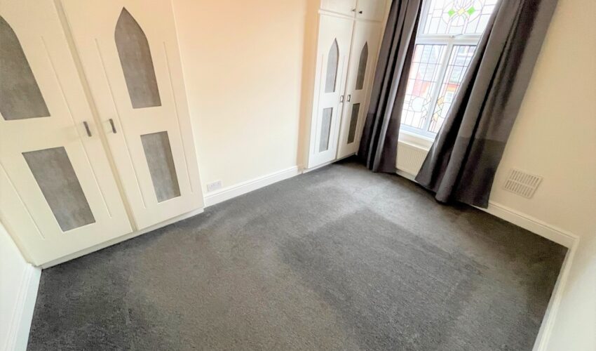 Wellington Street, Ashton Image 3