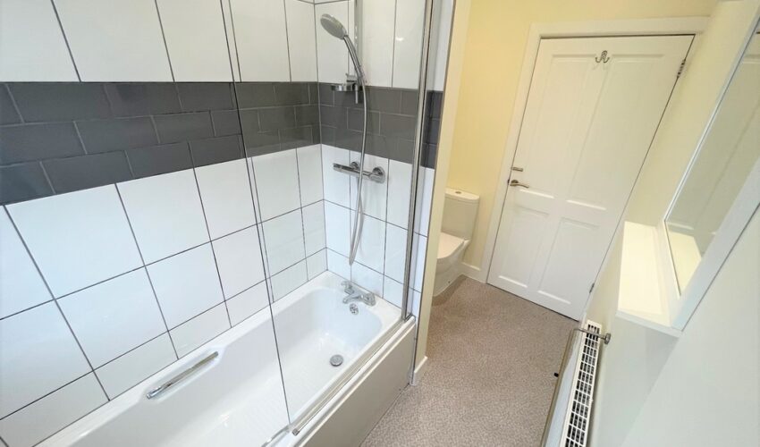 Wellington Street, Ashton Image 5