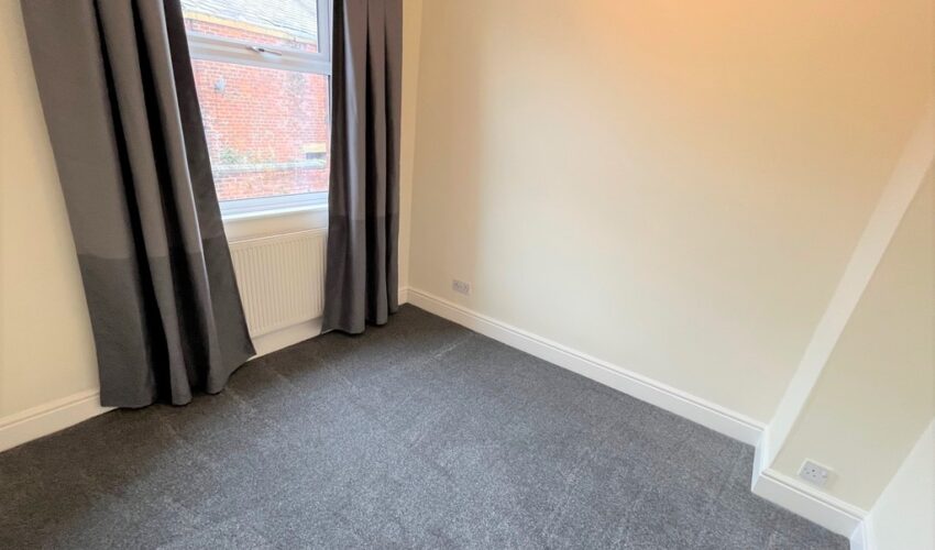 Wellington Street, Ashton Image 6