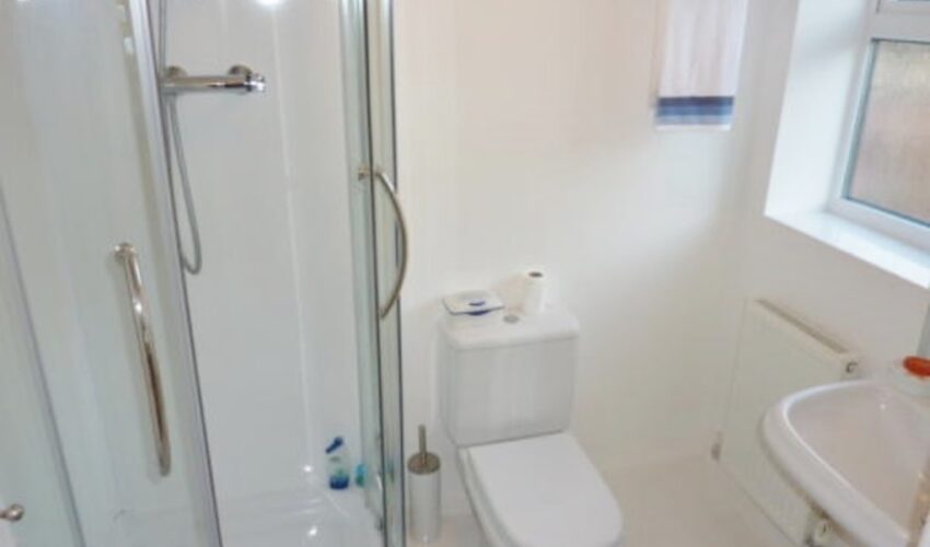 Halliwell Cresent, Hutton Easthams & Co