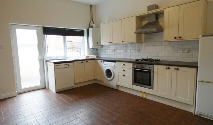 Wellington Road, Ashton Easthams & Co