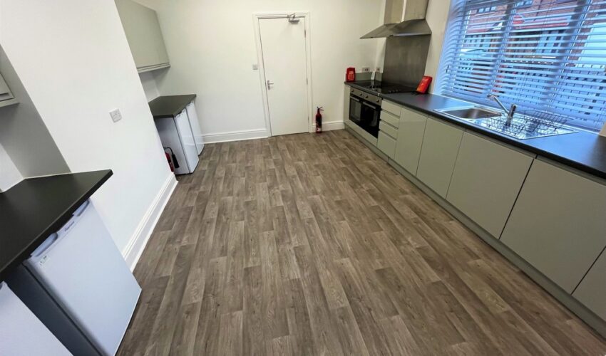 2 Holmfield Road, Fulwood Image 2