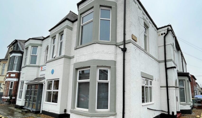 2 Holmfield Road, Fulwood Image 6