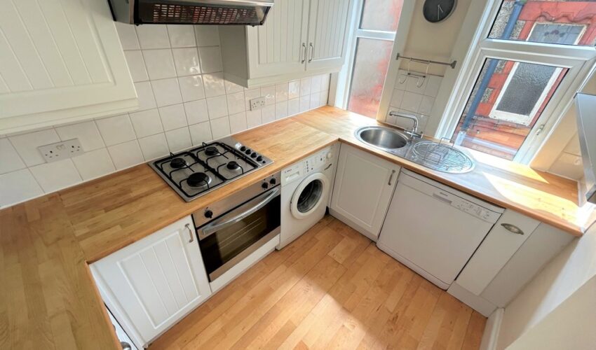 Victoria Road, Fulwood, Preston Image 3