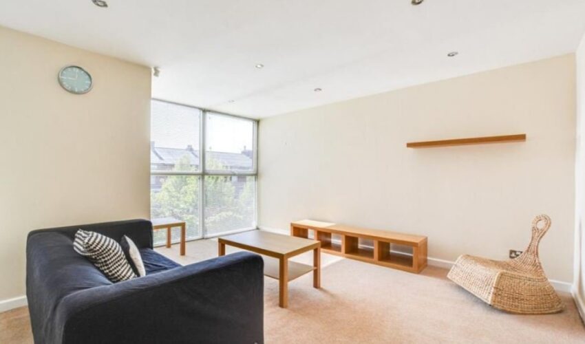 Garden Court, Ashton Image 3