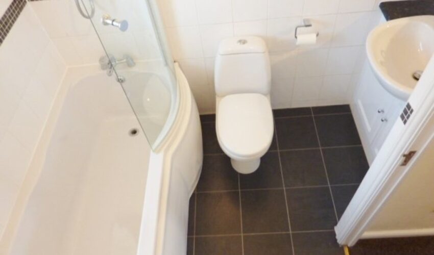 Dovedale Close, Ingol, Preston Image 7