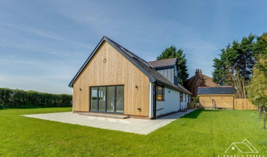 Darkinson Lane, Lea Town Image 12