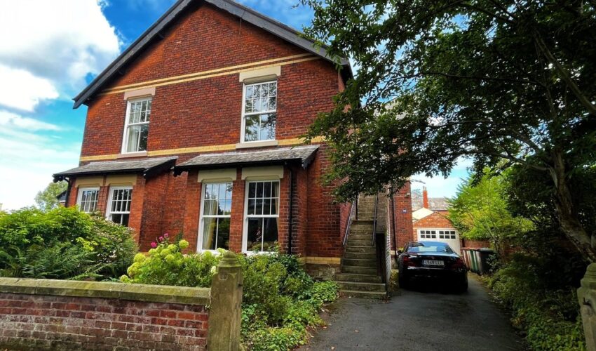 Victoria Road, Fulwood, Preston Image 1