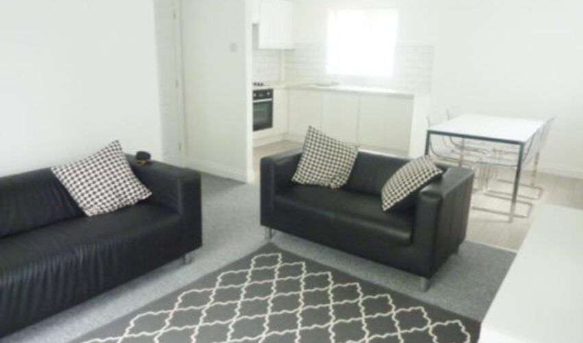 Mountbatten Close, Ashton-on-ribble, Preston Image 2