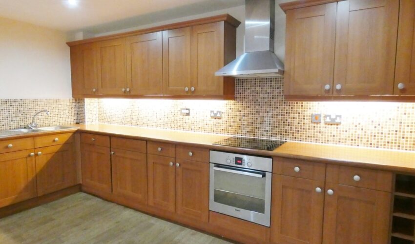 The Poplars, Lytham Image 3