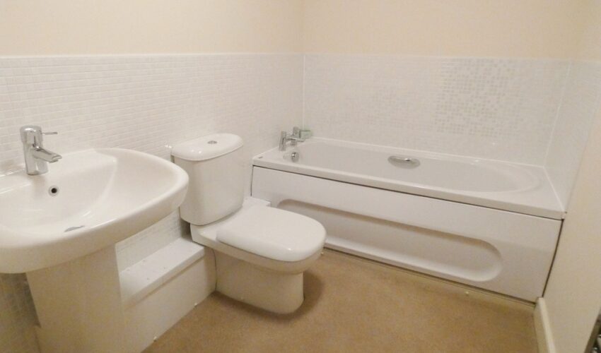 The Poplars, Lytham Image 9