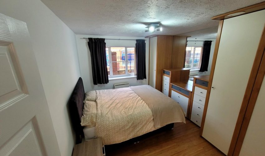 Lord Nelson Wharf, Britannia Drive Image 4