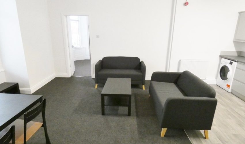 Holmfield Road, Fulwood Image 1