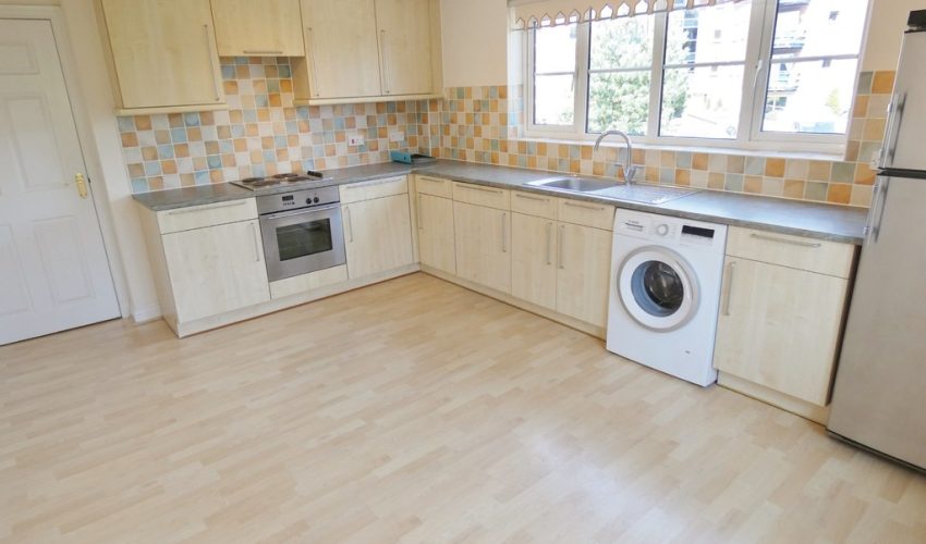 Mountbatten Close, Ashton-on-ribble, Preston Image 5