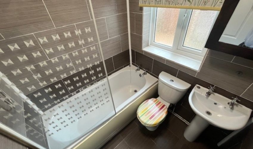 Victoria Parade, Ashton-on-ribble, Preston Image 4