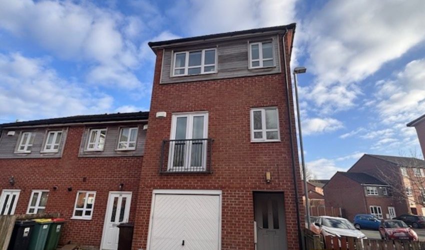 Maple Leaf Close, Ingol, Preston Image 1