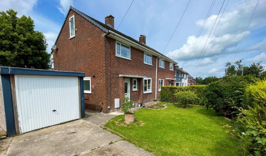 Round Acre, Samlesbury Image 1