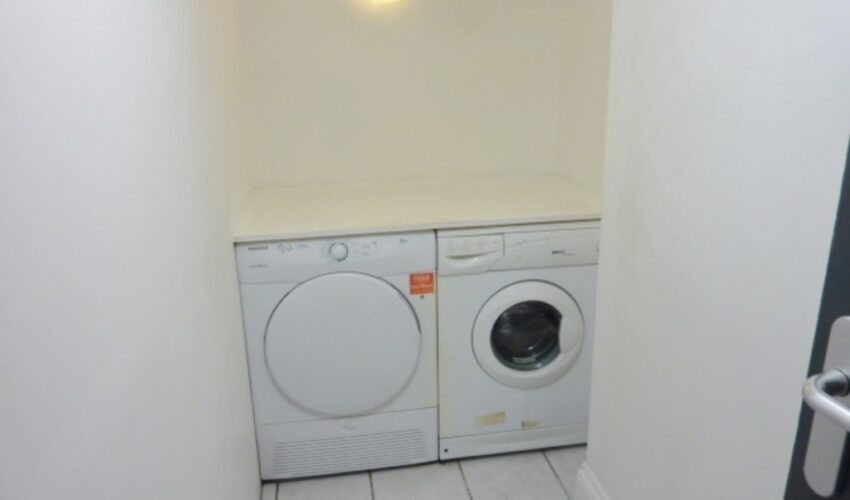 Bank Parade, Preston Image 4