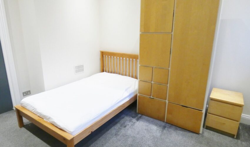 Bank Parade, Preston Image 5