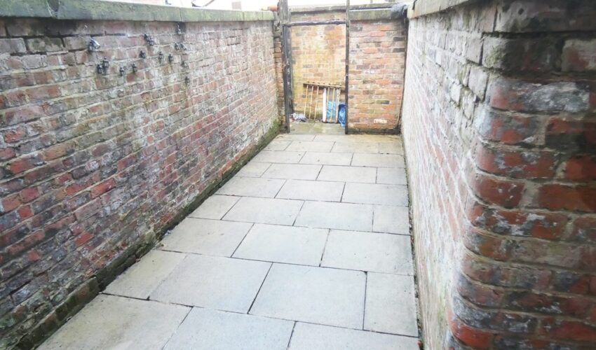 Bank Parade, Preston Image 8